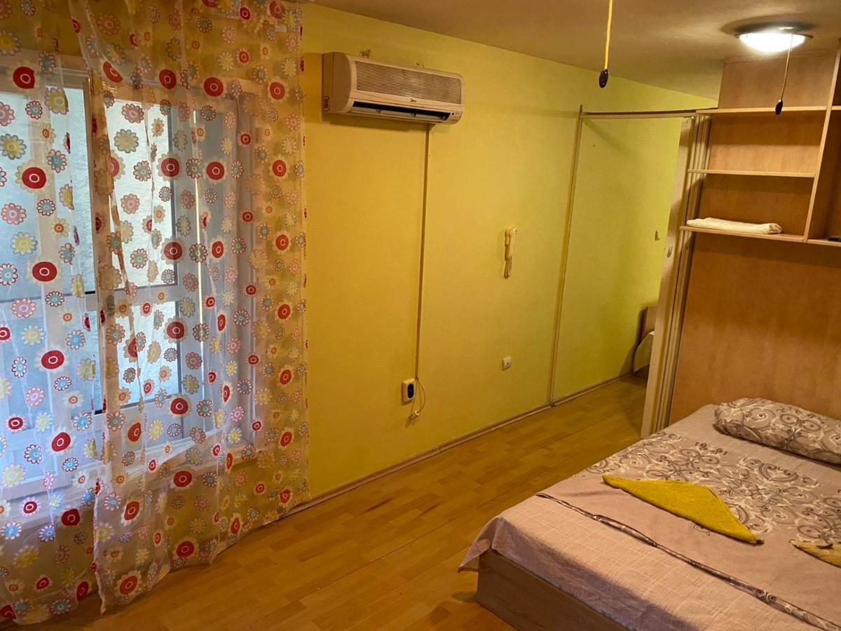 Apartment Karavelov Varna Exterior photo